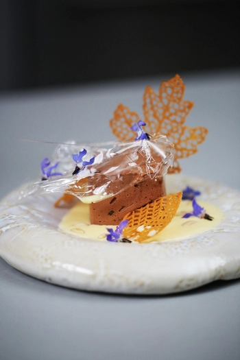 Antonio Large Confectionery Package