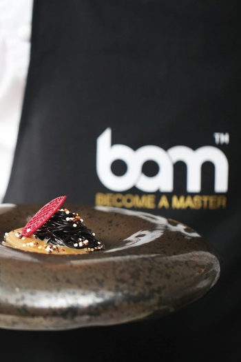 Antonio Large Confectionery Package