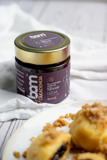 Plum jam made from 100% fruit, no added sugar, 200 g